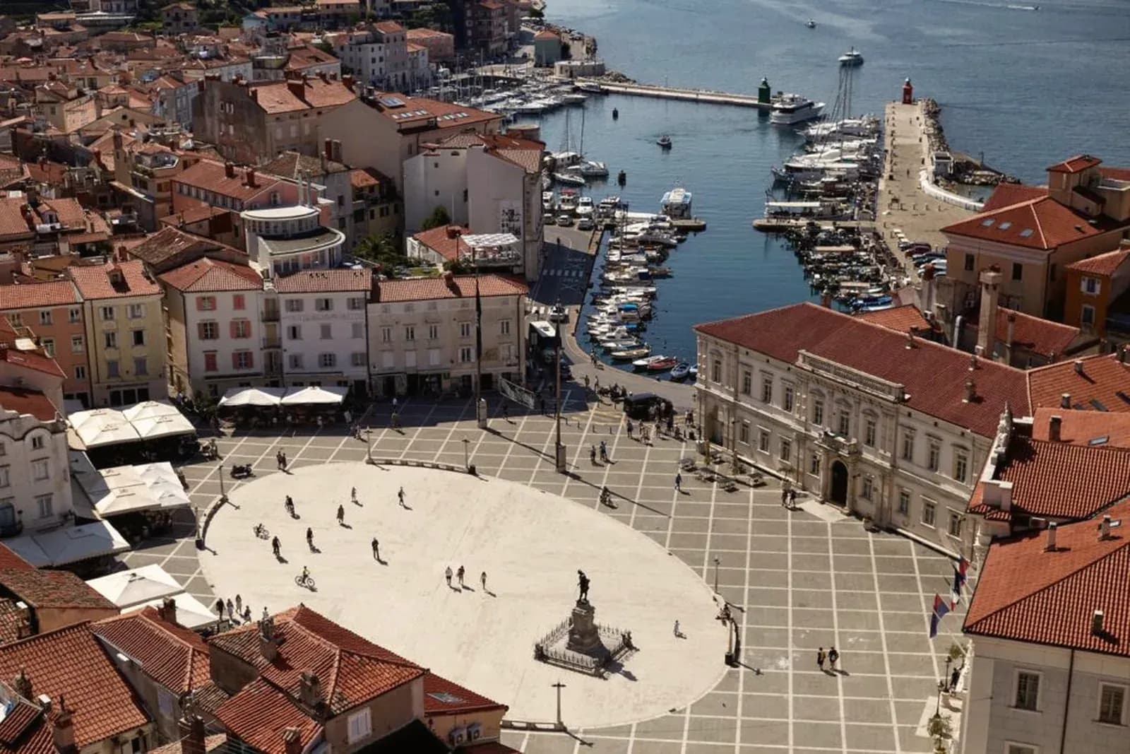 Der Tartini-Platz im nahen Piran